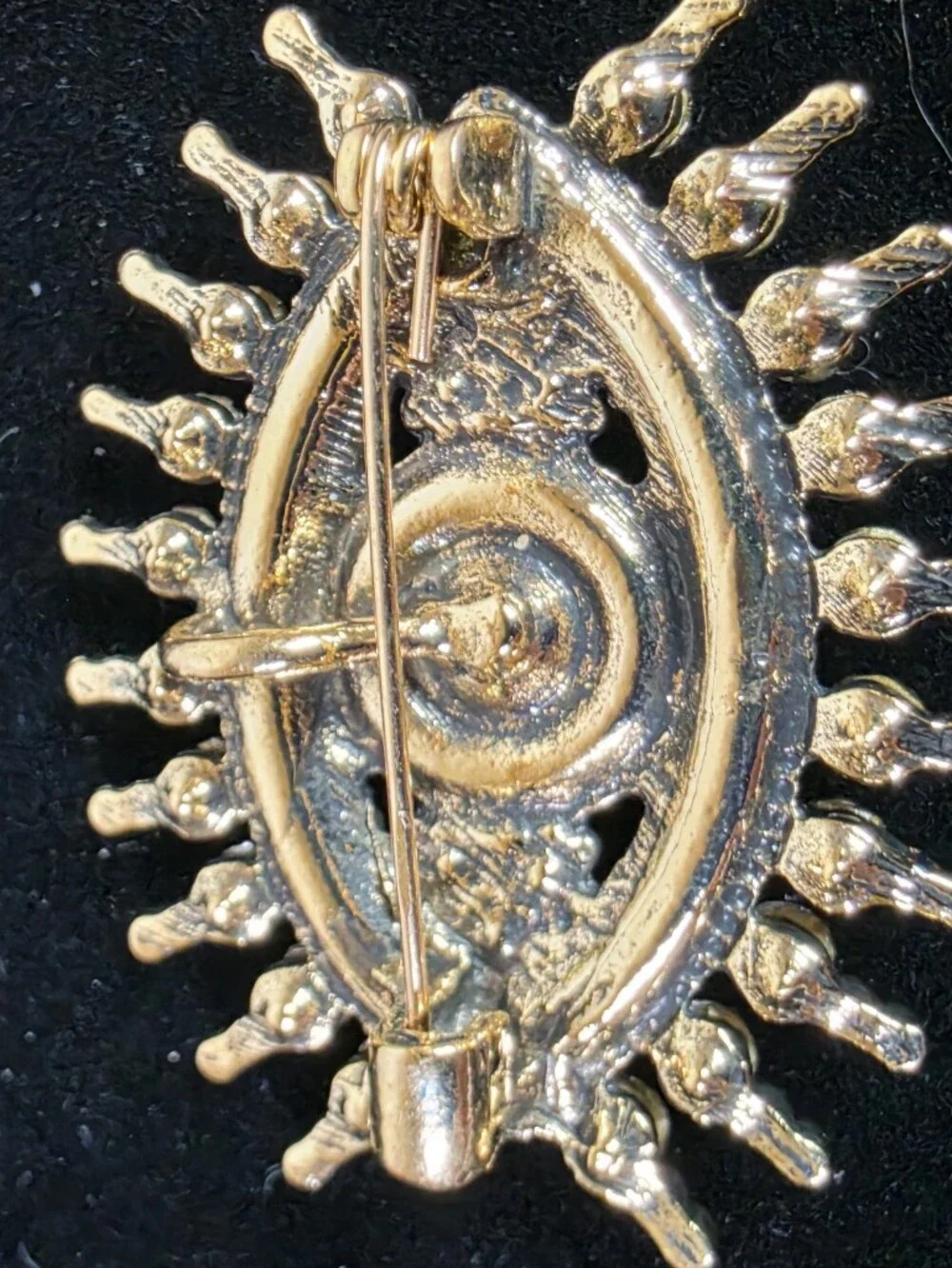 Gold Tone Eye Brooch Pin with Black Center and Red Accents